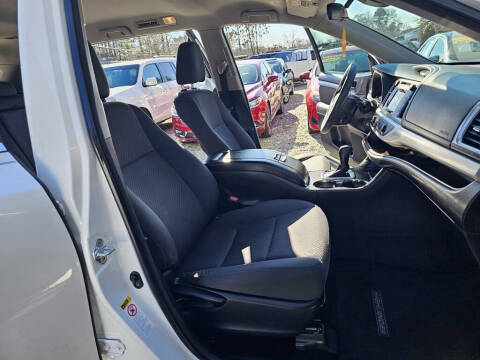 2018 Toyota Highlander LE