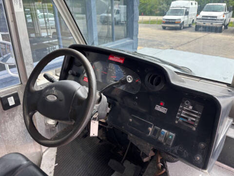 2006 Ford E350 Step Van