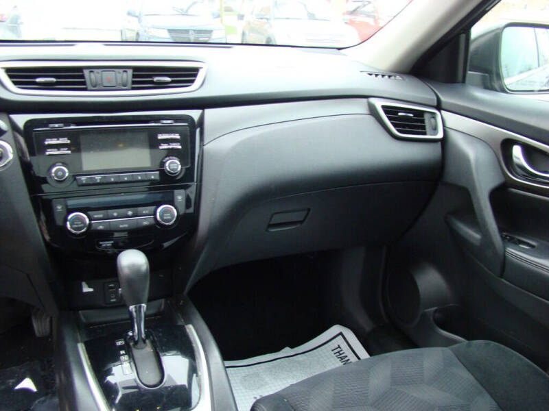 2015 Nissan Rogue SV