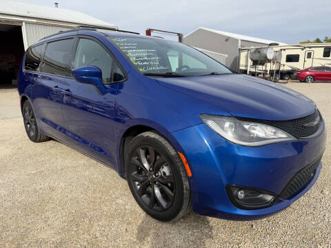 2019 Chrysler Pacifica Touring L