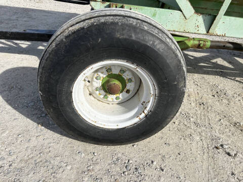 2026 Parker 2600 Gravity Wagon