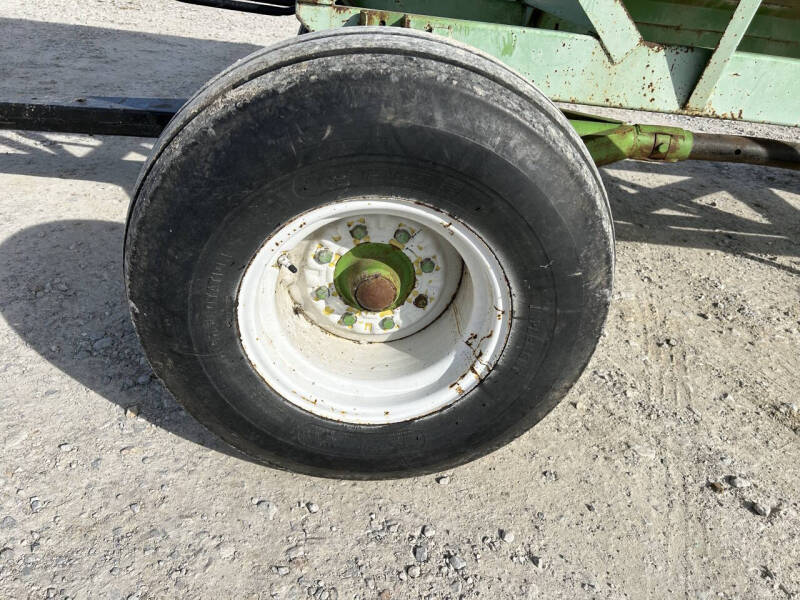 2026 Parker 2600 Gravity Wagon