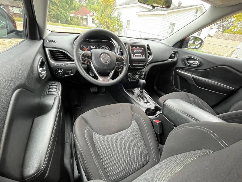 2019 Jeep Cherokee Latitude