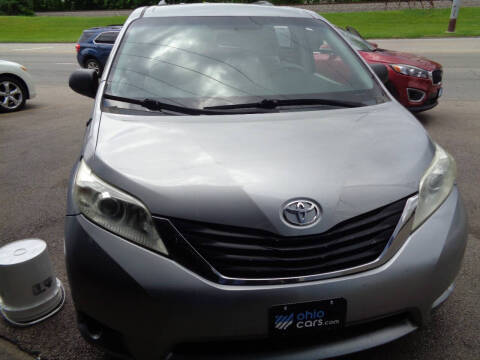 2011 Toyota Sienna LE 8-Passenger
