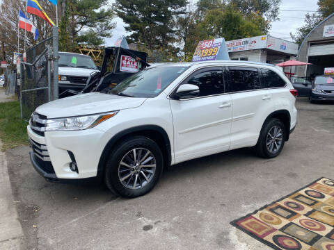 2018 Toyota Highlander for sale at White River Auto Sales in New Rochelle NY