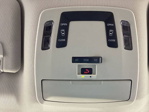 2023 Toyota Sienna LE 8-Passenger