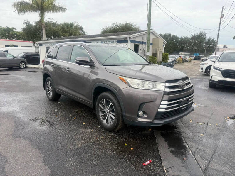 2017 Toyota Highlander