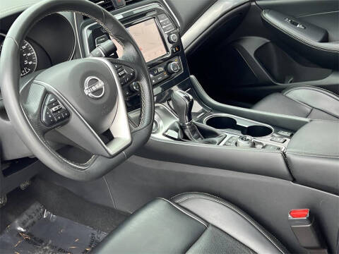 2023 Nissan Maxima 3.5 SV