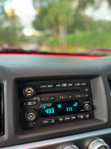 2004 Chevrolet SSR LS