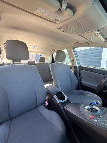 2013 Toyota Prius One