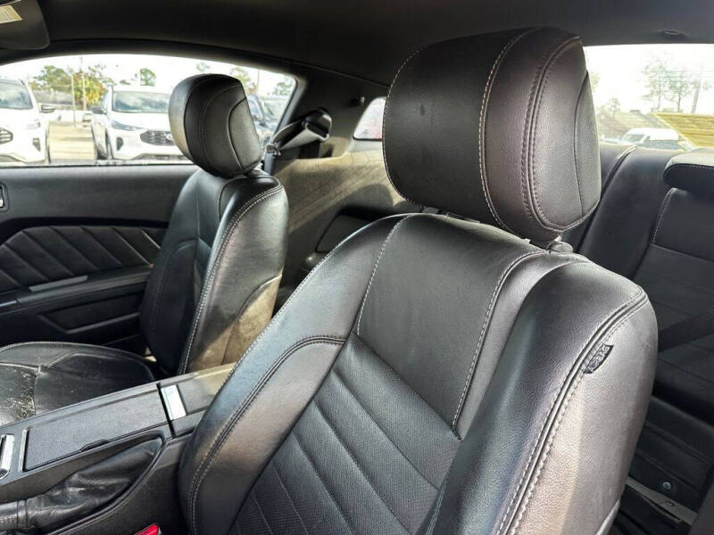 2013 Ford Mustang V6