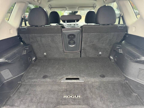 2020 Nissan Rogue SV