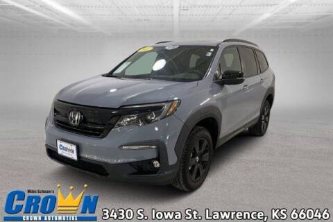 2022 Honda Pilot for sale at Crown Automotive of Lawrence Kansas in Lawrence KS