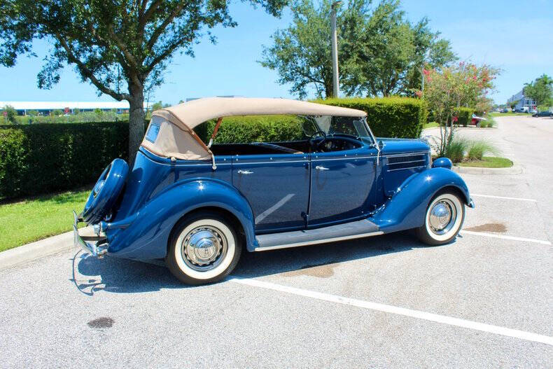 1936 Ford Deluxe