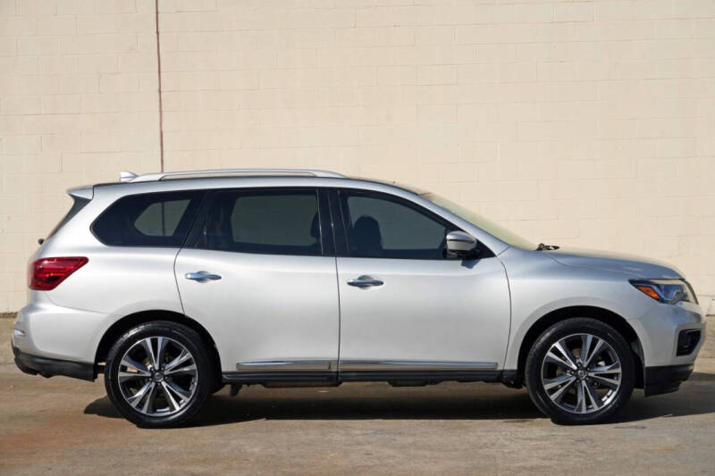 2020 Nissan Pathfinder Platinum