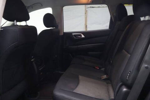 2019 Nissan Pathfinder SV