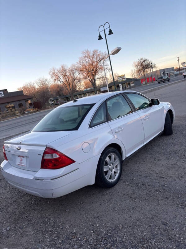 2007 Ford Five Hundred SEL photo 6