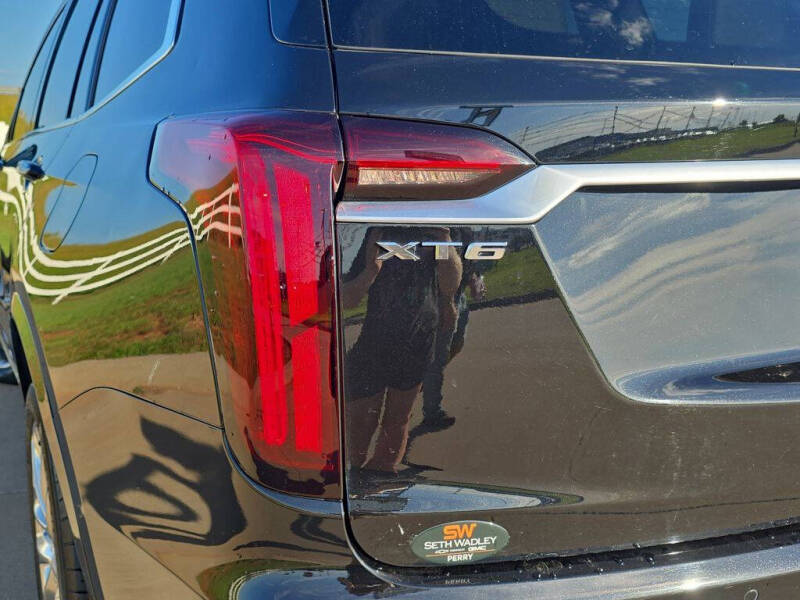 2025 Cadillac XT6 Premium Luxury