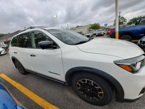 2019 Nissan Pathfinder SL