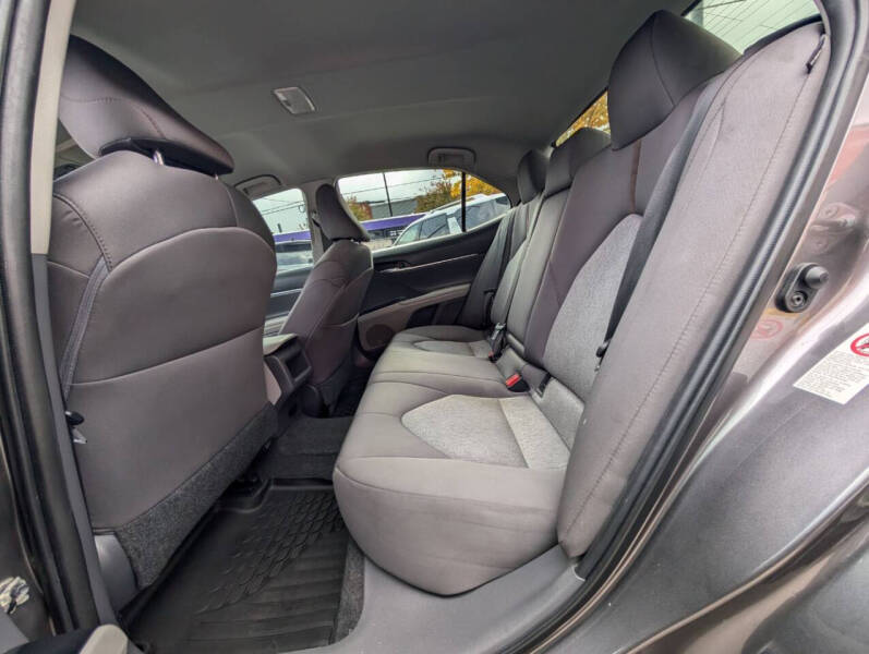 2019 Toyota Camry LE