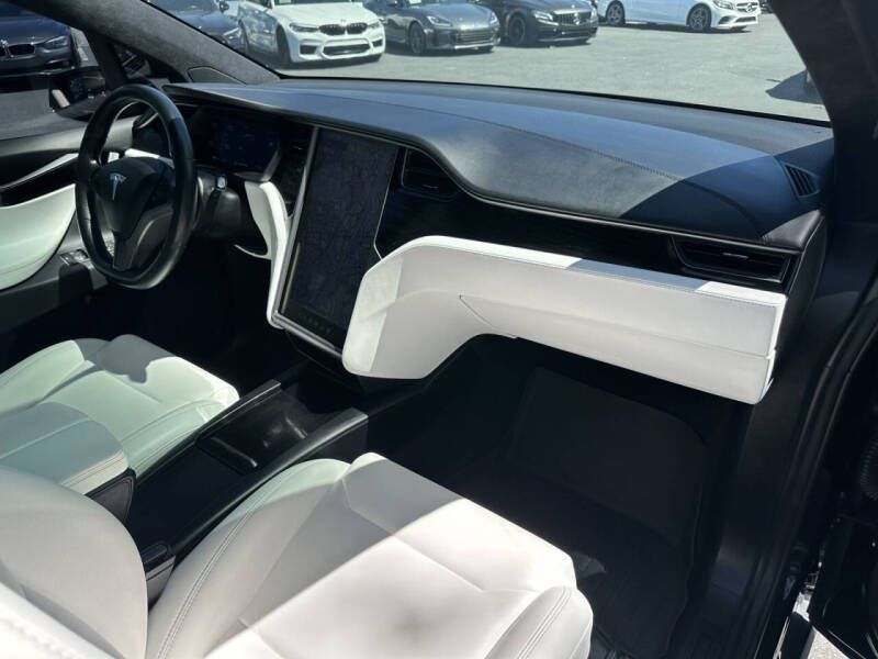 2018 Tesla Model X 75D