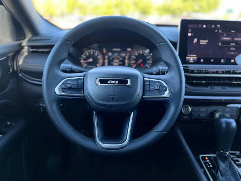 2023 Jeep Compass Altitude