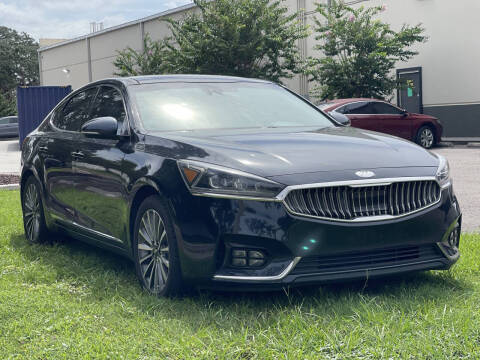 2017 Kia Cadenza Premium