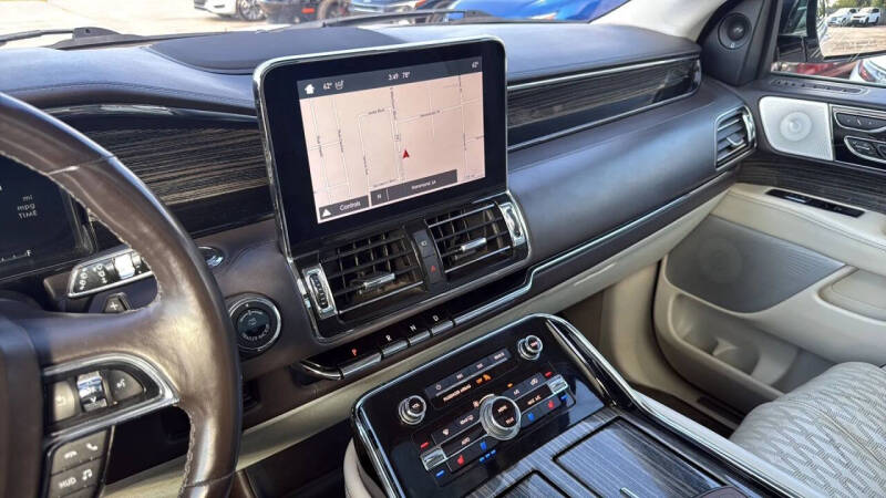 2018 Lincoln Navigator Black Label