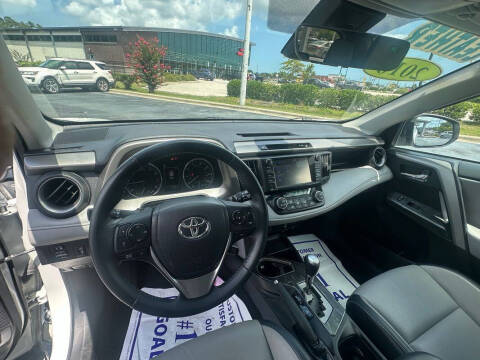 2017 Toyota RAV4 Platinum