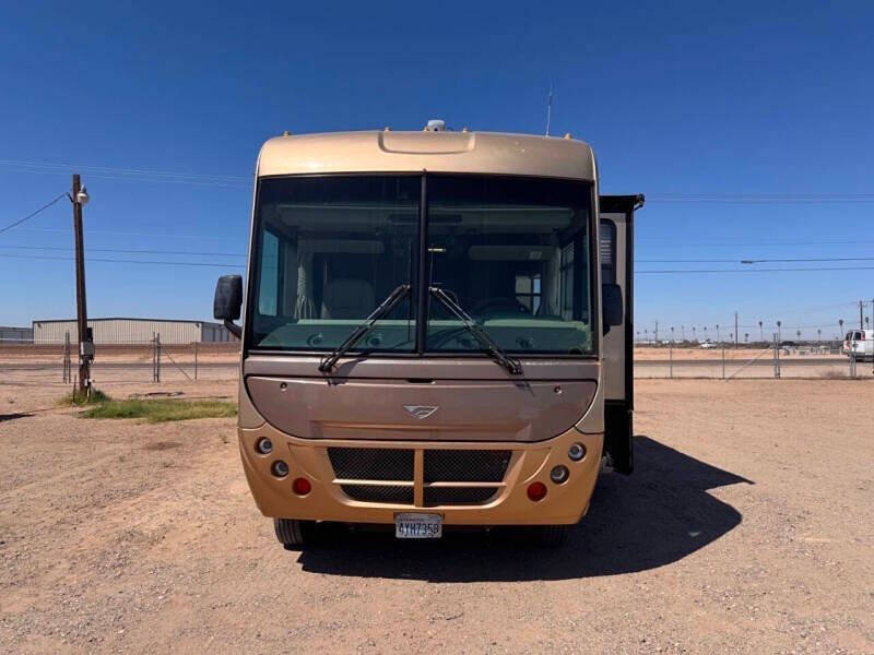 2005 Workhorse W22