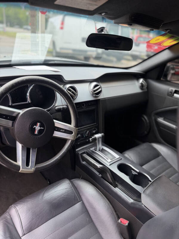 2006 Ford Mustang GT Deluxe