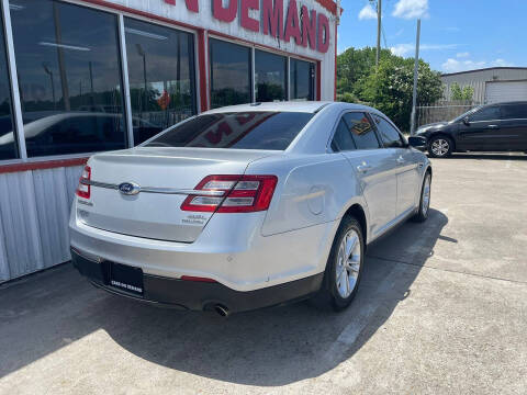2014 Ford Taurus SEL