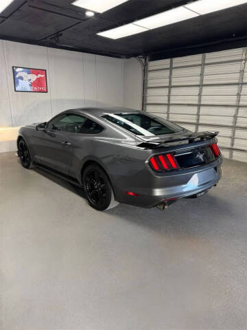 2016 Ford Mustang V6