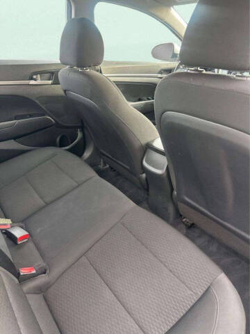 2019 Hyundai Elantra