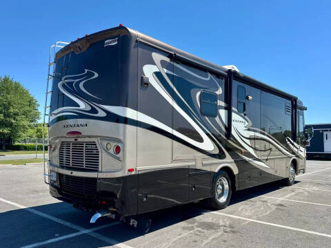 2014 Freightliner XCR Chassis