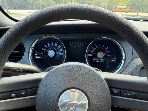 2011 Ford Mustang V6 Premium