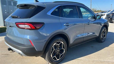 2025 Ford Escape Hybrid Platinum