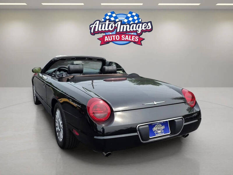 2005 Ford Thunderbird Deluxe