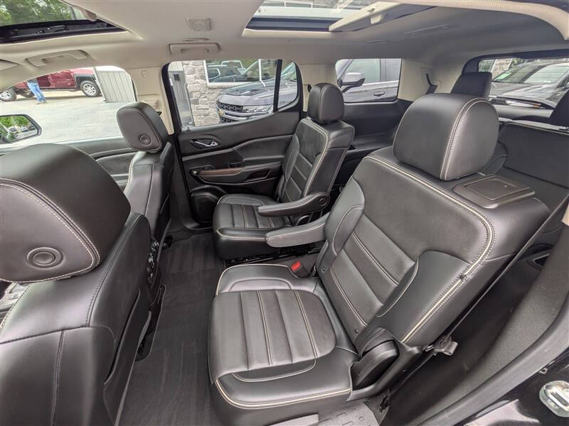 2023 GMC Acadia Denali