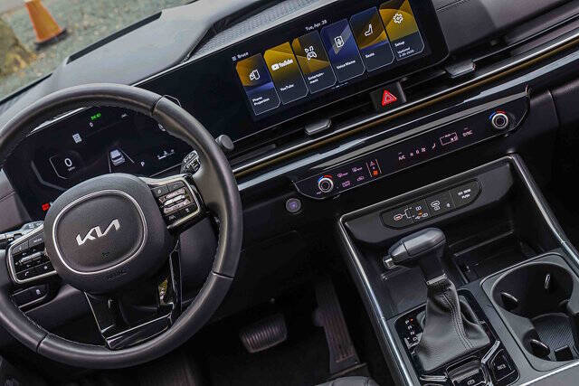 2025 Kia Carnival SX Prestige