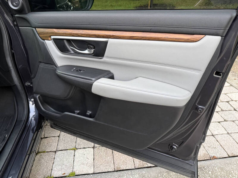 2017 Honda CR-V Touring