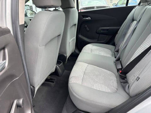2013 Chevrolet Sonic LS Auto