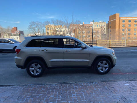 2011 Jeep Grand Cherokee Laredo