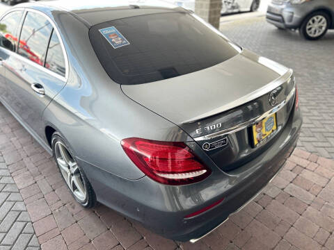 2017 Mercedes-Benz E-Class E 300 4MATIC
