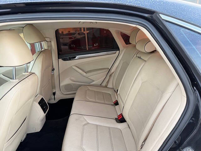 2017 Volkswagen Passat 1.8T SE