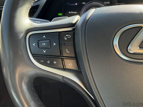 2024 Lexus ES 300h F SPORT Design