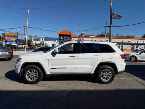 2018 Jeep Grand Cherokee Laredo