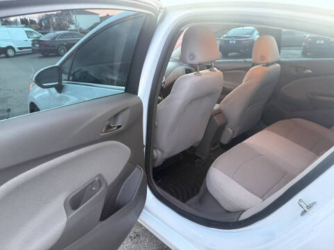 2017 Chevrolet Cruze LT Auto