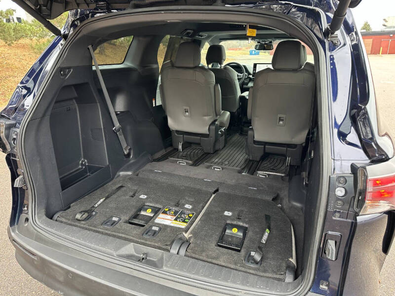 2025 Toyota Sienna XLE 7-Passenger