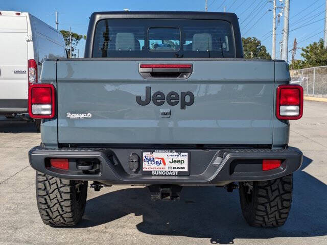 2026 Jeep Gladiator Sport